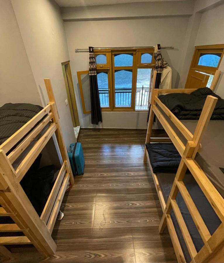 Wabi Sabi Riverside Hostel Kasol Eksteriør billede