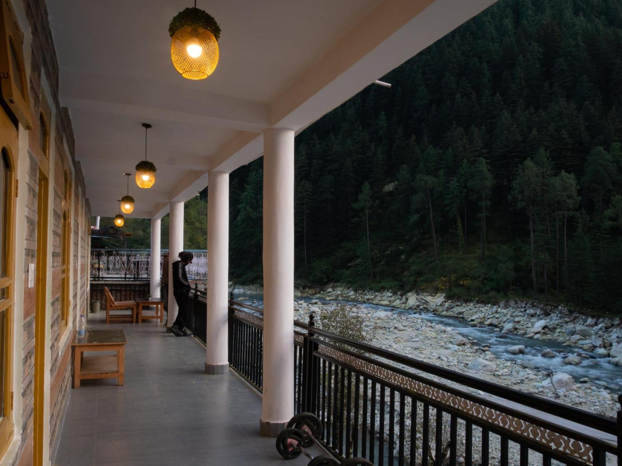 Wabi Sabi Riverside Hostel Kasol Eksteriør billede